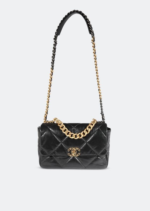 Chanel 19 Handbags