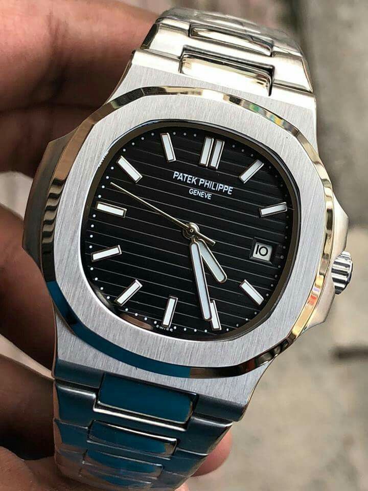 Patek Philippe Nautilus 5711/1A Silver