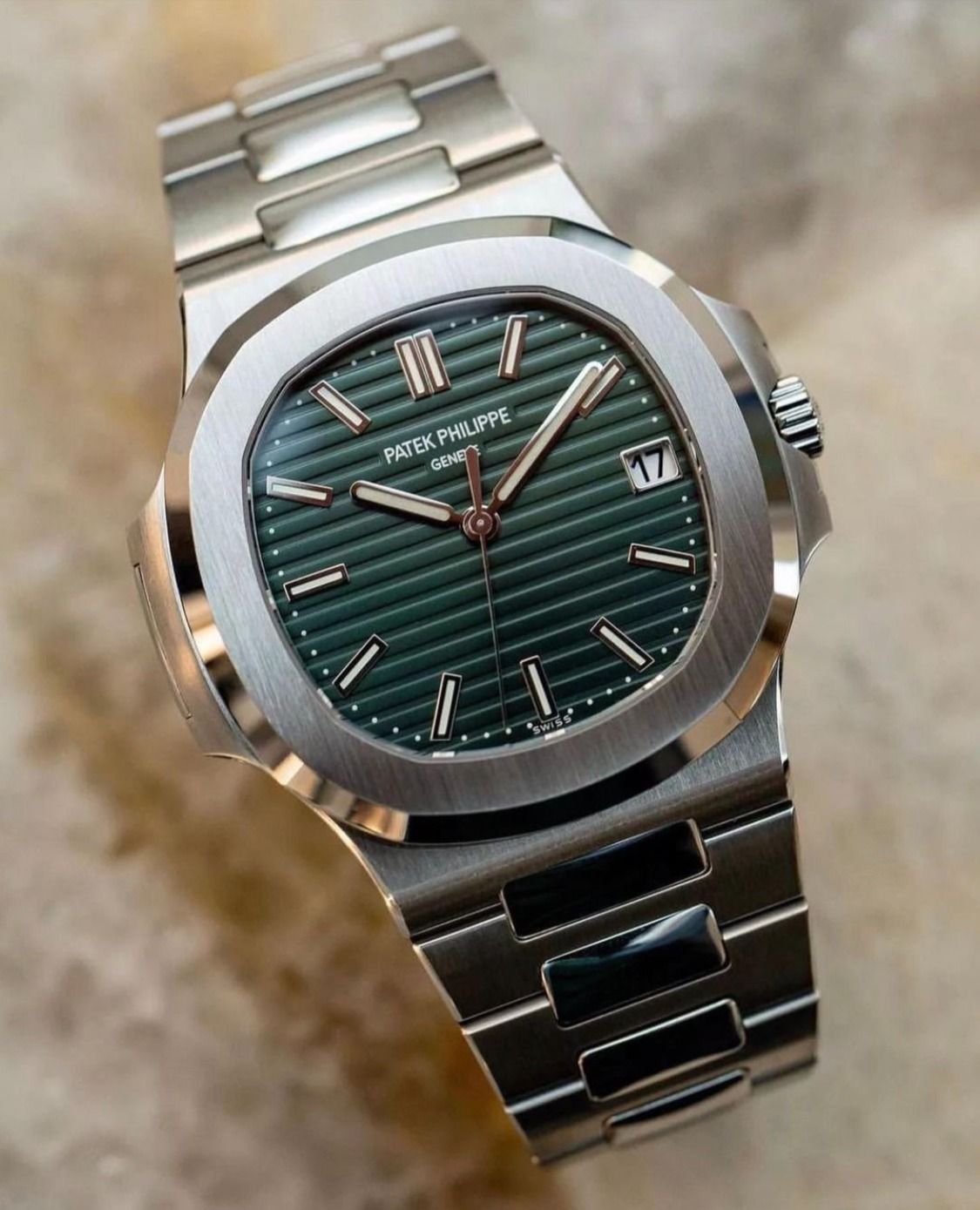 Patek Philippe Nautilus 5711/1A Silver