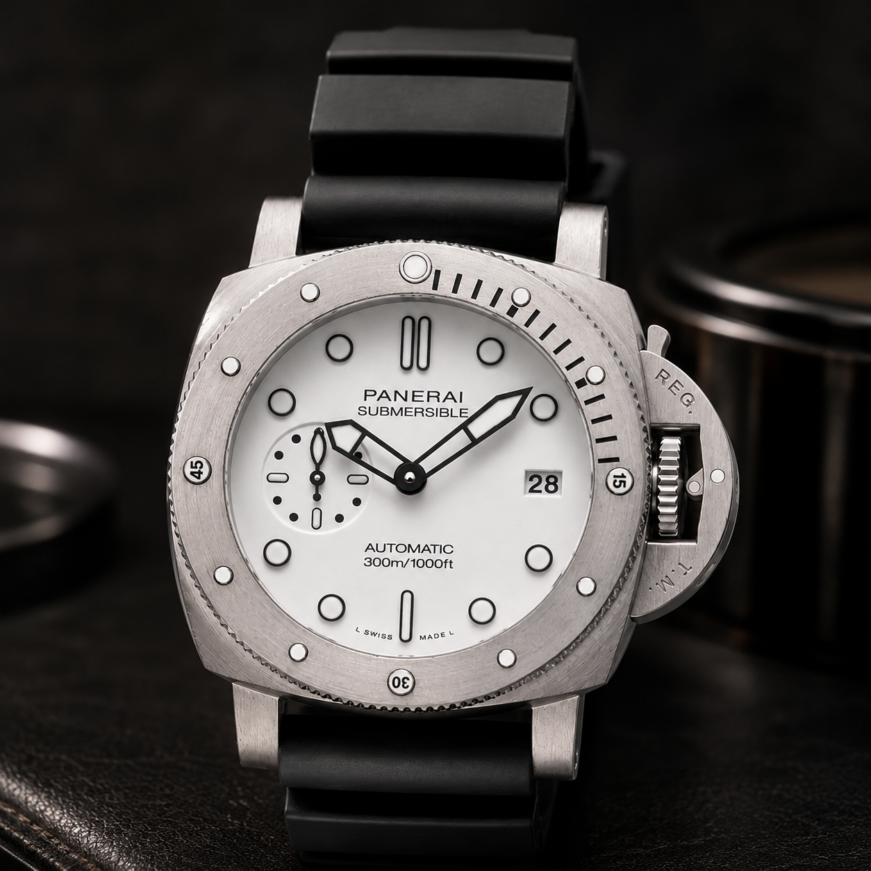 Panerai Luminor Submersible