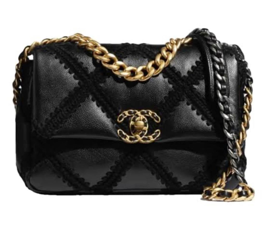 Chanel 19 Handbags