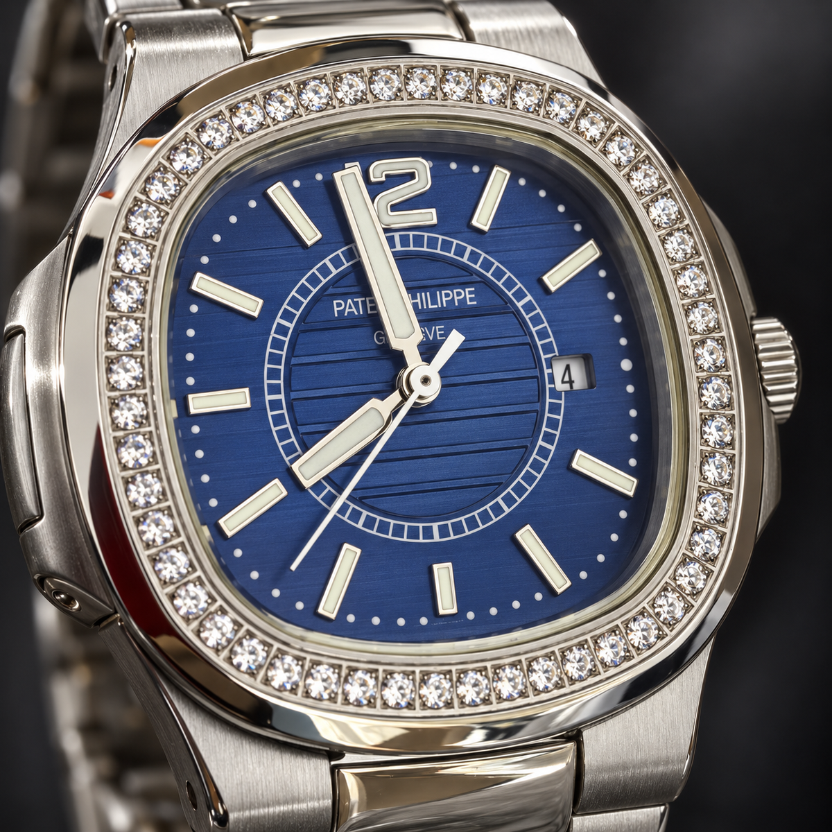 Patek Philippe Nautilus 7118