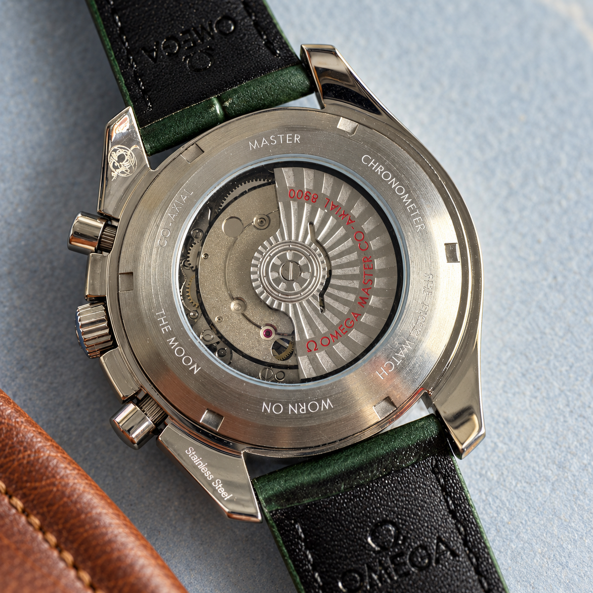 Omega ( Speedmaster Moonphase )