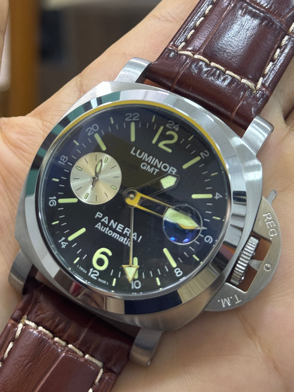 Panerai Luminor GMT
