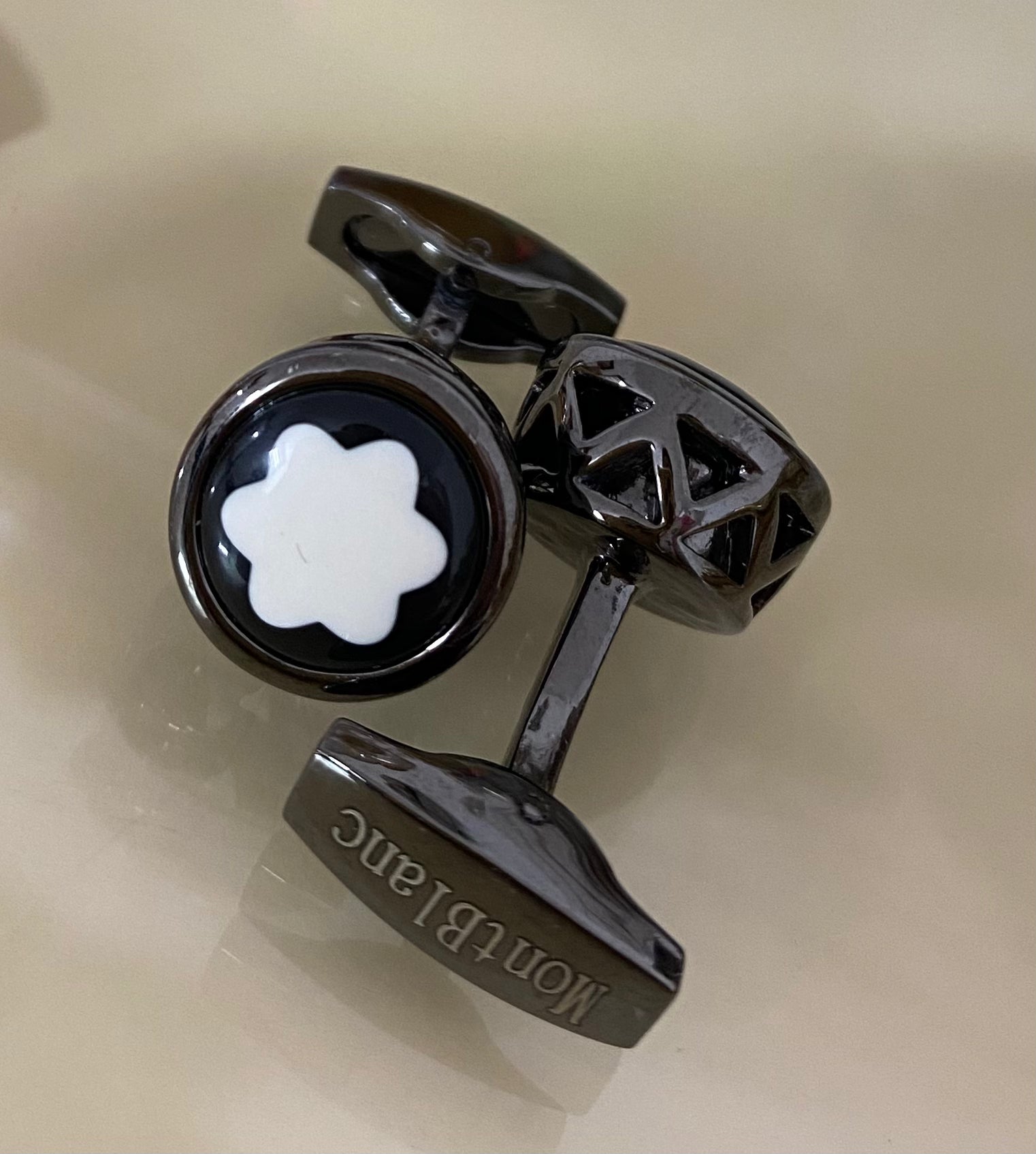 Montblanc cufflinks Snow Cap