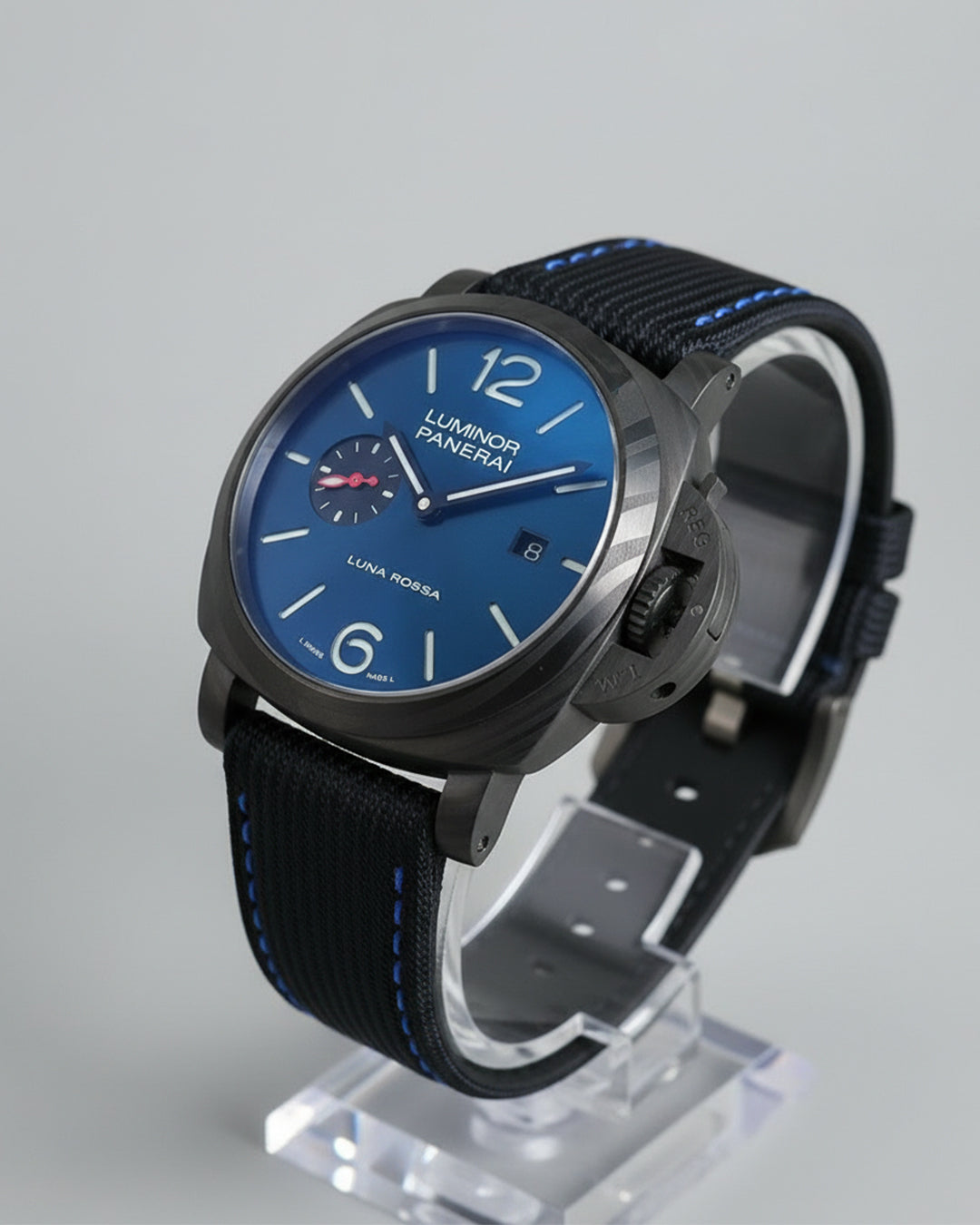 Panerai Luminor Luna Rossa PAM01157