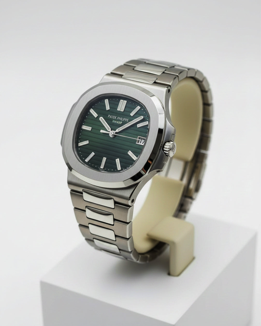 Patek Philippe Nautilus 5711/1A Silver