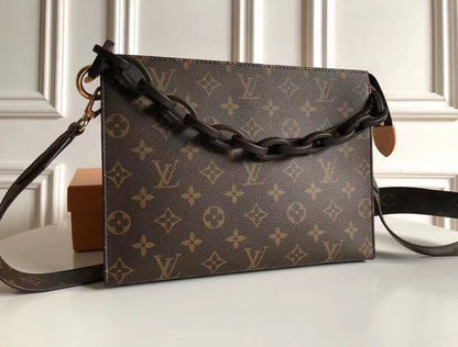 Louis Vuitton Coussin Chain Pochette